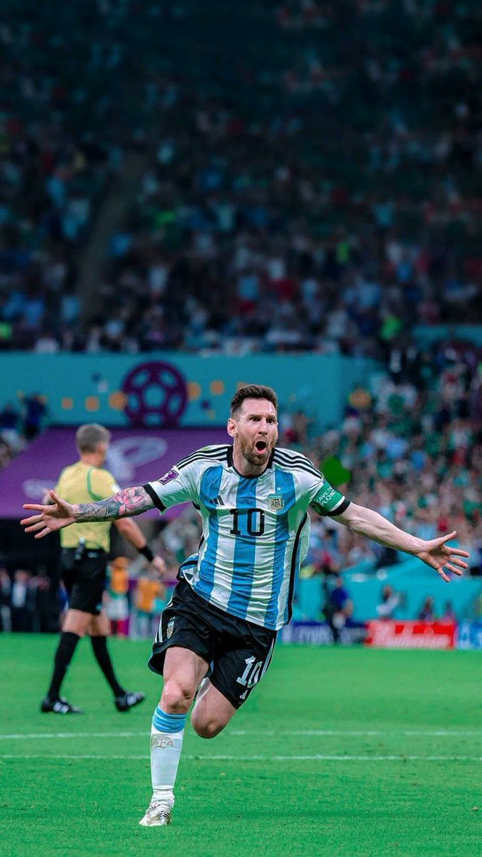 pet266514's tweet photo. I love this dude 👀
But Ronaldo is still the Greatest of all time 🐐 https://t.co/ttZNF2bkE0