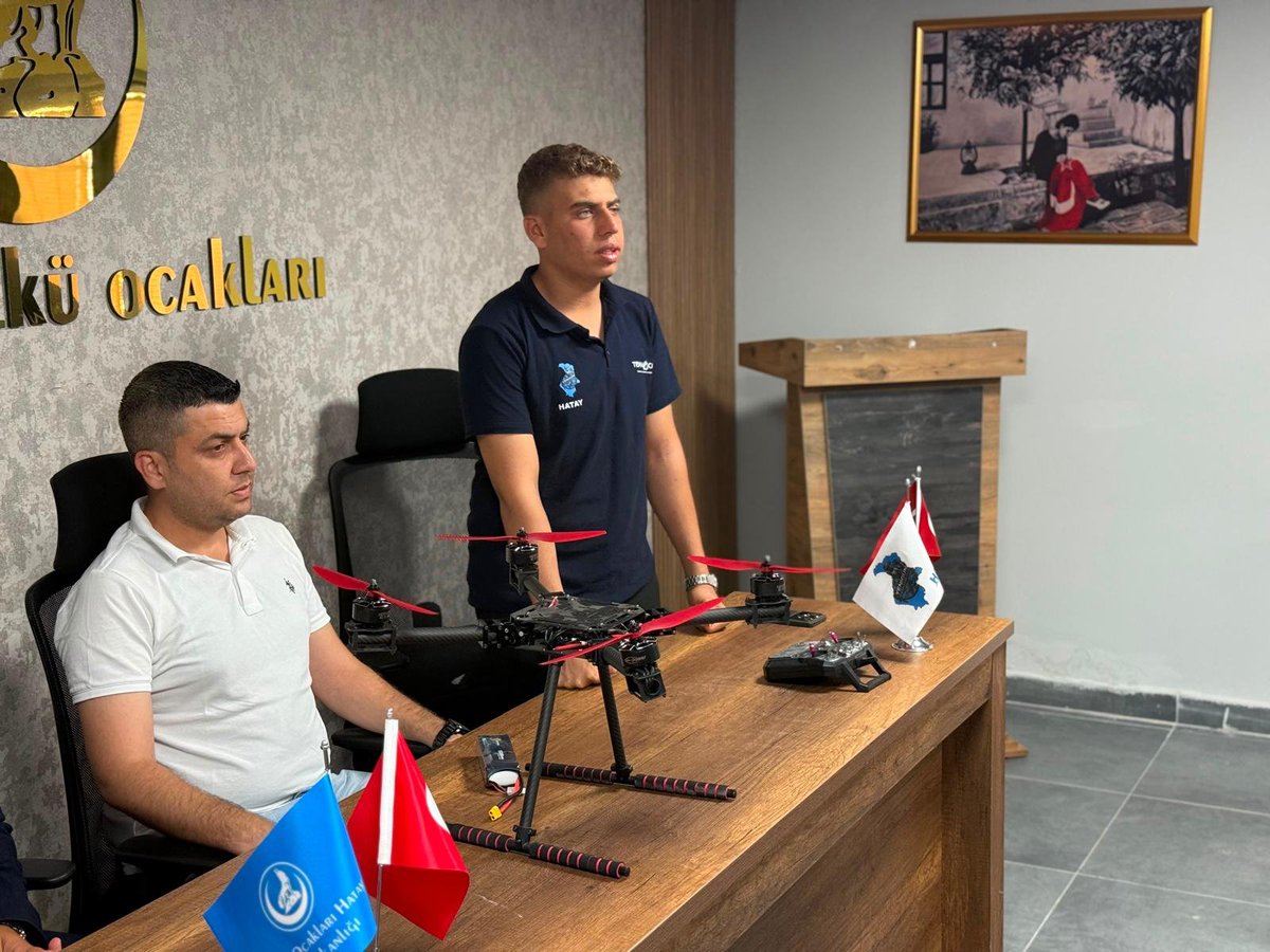 hatayocak31's tweet photo. İSMAİL GASPIRALI YAZ GELİŞİM KAMPI PROGRAMI kapsamında;

➡️ Teknoloji ve Proje Geliştirme Programı
➡️ Eğitim-Öğretim Faaliyetleri Programı
➡️ Akıl ve Zekâ Oyunları Programı
➡️ Sosyal Sorumluluk Programı

başarıyla gerçekleştirilmiştir.

“Dilde, fikirde, işte birlik.” diyen İsmail Gaspıralı’nın izinde; Türk gençliğini milli ve manevi değerlerle yoğrulmuş, ilimle güçlenmiş, teknolojiyle geleceğe hazırlanan, aklı ve ahlakı rehber edinen bir nesil olarak yetiştirmek en büyük hedefimizdir.

Ne Mutlu Türküm Diyene.🇹🇷