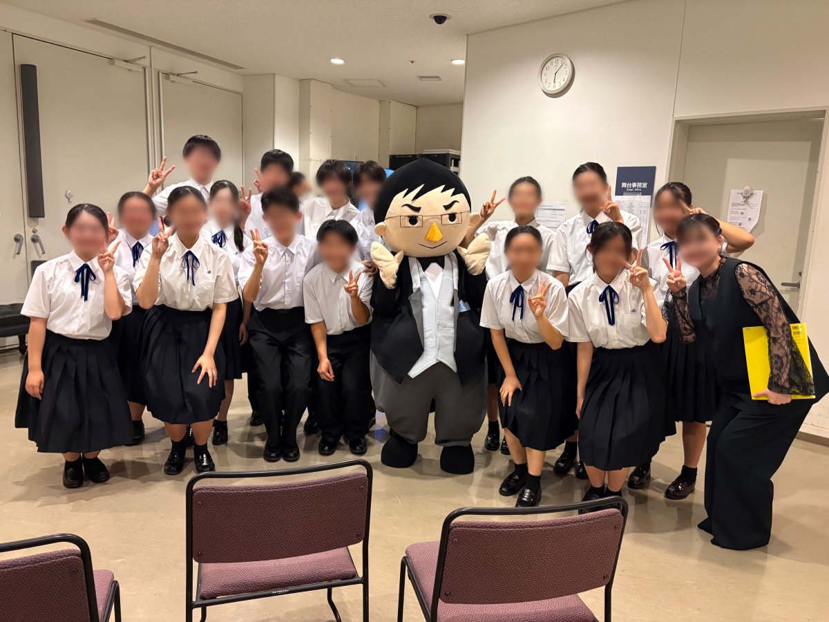 ymgt_east_music's tweet photo. 第8回 東京国際合唱コンクール・学校合唱部門本選に出場し、金賞をいただきました🏅
応援してくださったすべての皆様、本当にありがとうございました。
この経験を力に、これからも山東音らしい音楽を皆様に届けられるよう、部員一同精進してまいります!
#東京国際合唱コンクール
#TICC
#山東音楽部 https://t.co/ffCkQhoGoU