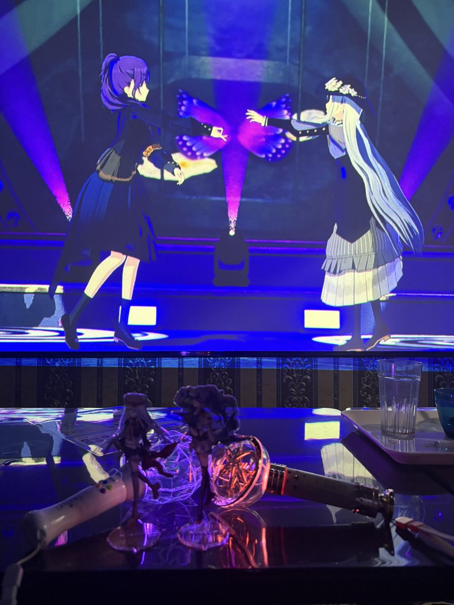 shima7_prsk's tweet photo. 鑑賞会した！
オタクの熱で室温上がったよね
にこにこ類がじわる https://t.co/y7E3zgNqC4