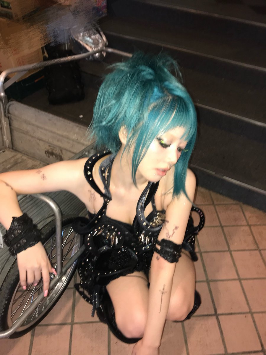XGOfficial_'s tweet photo. 💔𝕱𝖀𝕵𝕴 𝕽𝕺𝕮𝕶💔

音楽でひとつになった空間が最高すぎました♪
楽しすぎた！最高のエナジーをありがとう❤️‍🔥❤️‍🔥💚🖤

#HINATA
#XG
#FUJIROCK https://t.co/z33ENrtKLN