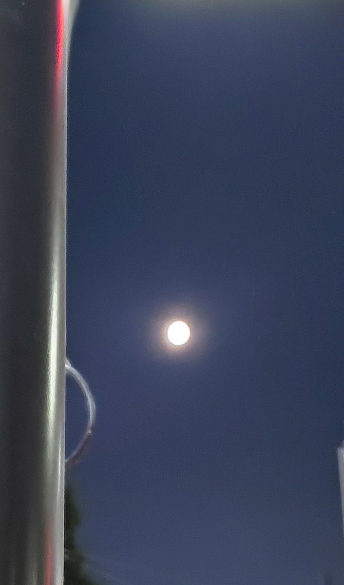 htm_tmzu's tweet photo. DAY3の夜はぽっかり月が浮かんでます〜
輝くんソロのムンナイもめちゃ良かったです https://t.co/DcJtRnyRMv