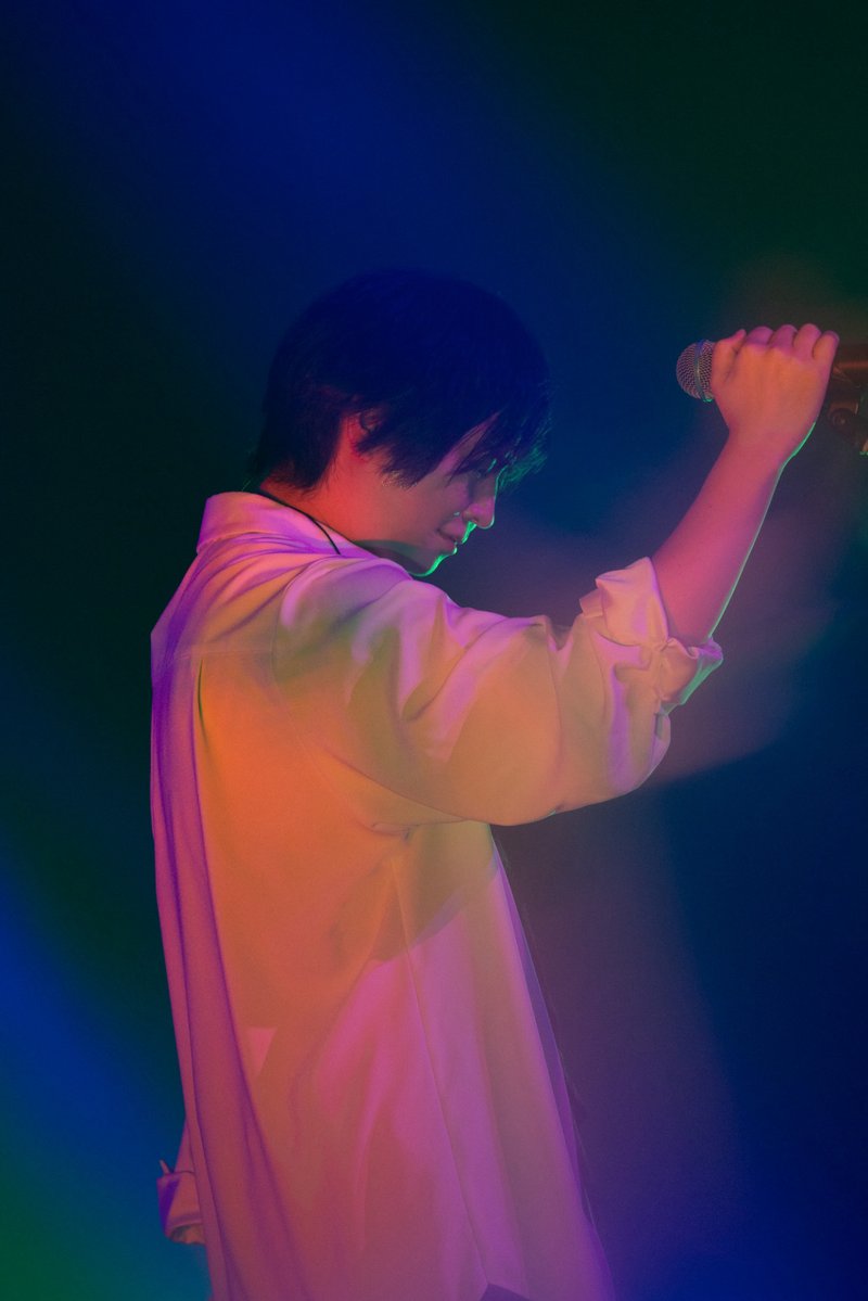 SomaStaff's tweet photo. そして、次なる新曲「Sakura Chill」がこのあと24時より配信されます！こちらも今回のテーマにマッチしたお気に入りの曲なので、お聴きいただけましたら嬉しいです！！よろしくお願いいたしますー！！S

https://t.co/SwEpH5RoX1

#斉藤壮馬 #ブルアド #SakuraChill_24時配信スタート https://t.co/bzWp8t9gqS
