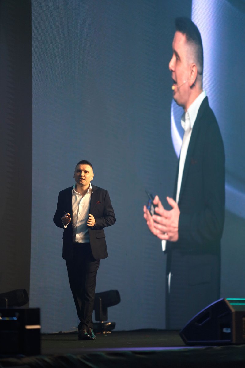 maksymsakharov's tweet photo. The stablecoin business model is quiet and simple: hold the reserves, keep the interest they earn.

It's why issuing one is attractive, and why the product can be free to send. The user pays nothing and the float pays for everything.

Now we see the trend turn from owning stablecoins to owning the moment someone decides to pay.

OpenUSD is a good example. Reserve earnings go back to the partners distributing the token, not to the issuer, and that already puts pressure on Circle.

Follow it through. If yield flows to distribution, distribution becomes the position worth holding. Issuance stops being the prize.

The prize is owning the moment someone chooses to pay.