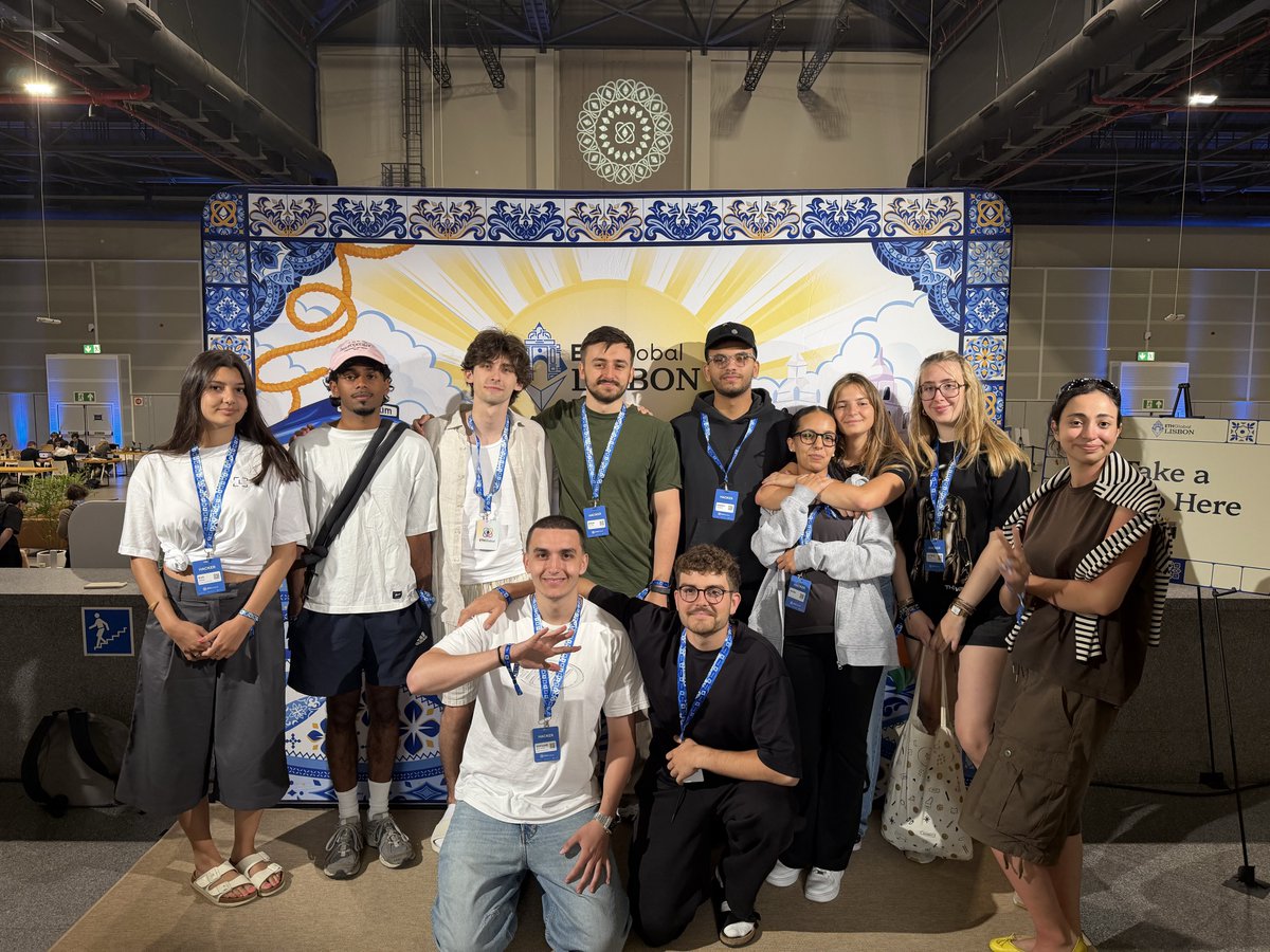 DeVinciBC's tweet photo. 🇵🇹 @DeVinciBC made it to Lisbon for @ETHGlobal !!

Weekend done, projects shipped, and the whole crew still standing.

Huge one. Now we wait for the results.
by @DeVinciBC https://t.co/jkrBnICLQw
