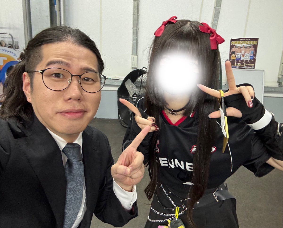 meow_vl_o7's tweet photo. キャスター陣の方々と今回もお写真撮れた➿⭐️ https://t.co/j9NyZmlvKx