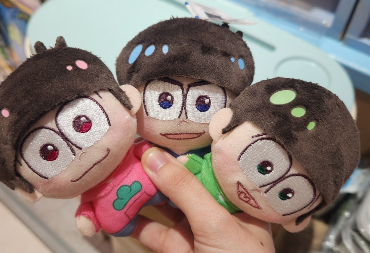 Natu_508's tweet photo. 職場の先輩から情報を貰いまして、早速保護してきたっ👍
弟松たちも出会えたらゲットするぞ…！ https://t.co/zAyk88DBz1