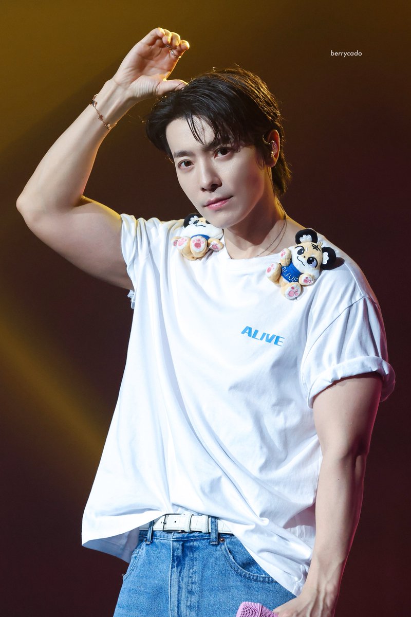 berryxcado's tweet photo. 260725 2026 DONGHAE 1ST SOLO CONCERT TOUR [ALIVE] in KAOHSIUNG
<Day1>

@donghae861015 
#동해 #이동해 #DONGHAE #ドンへ
@SJ_DnE_official
#슈퍼주니어DnE #SuperJuniorDnE https://t.co/c7RK32bYxH