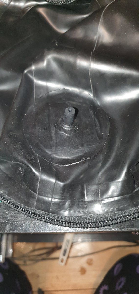 latexhexs's tweet photo. Patched. Just gotta wait for glue to do and then test them tomorrow =) https://t.co/dvBmJx47F0