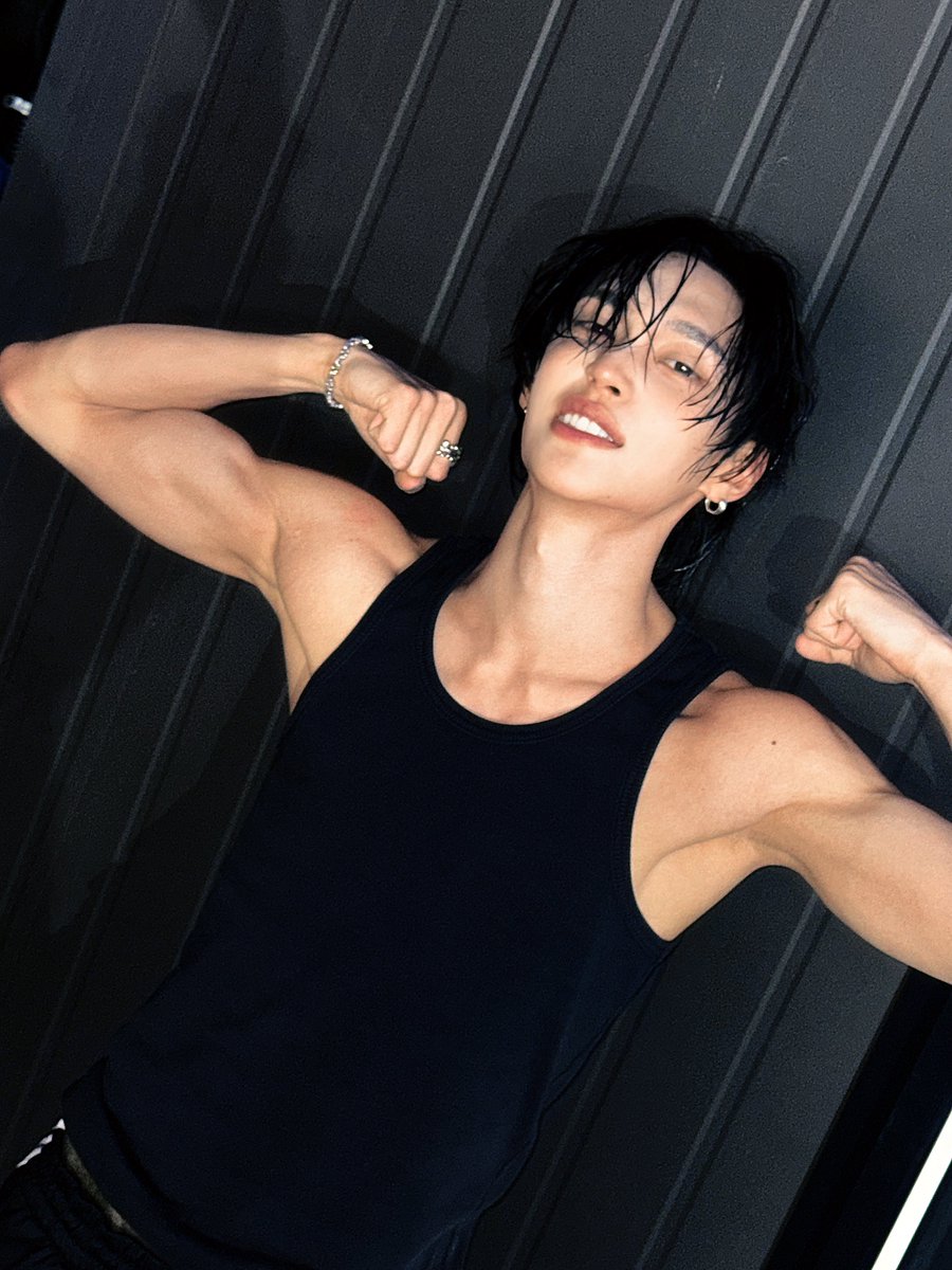 bbinedits's tweet photo. #원빈 #박원빈 #WONBIN https://t.co/J53Yf0ZIQO