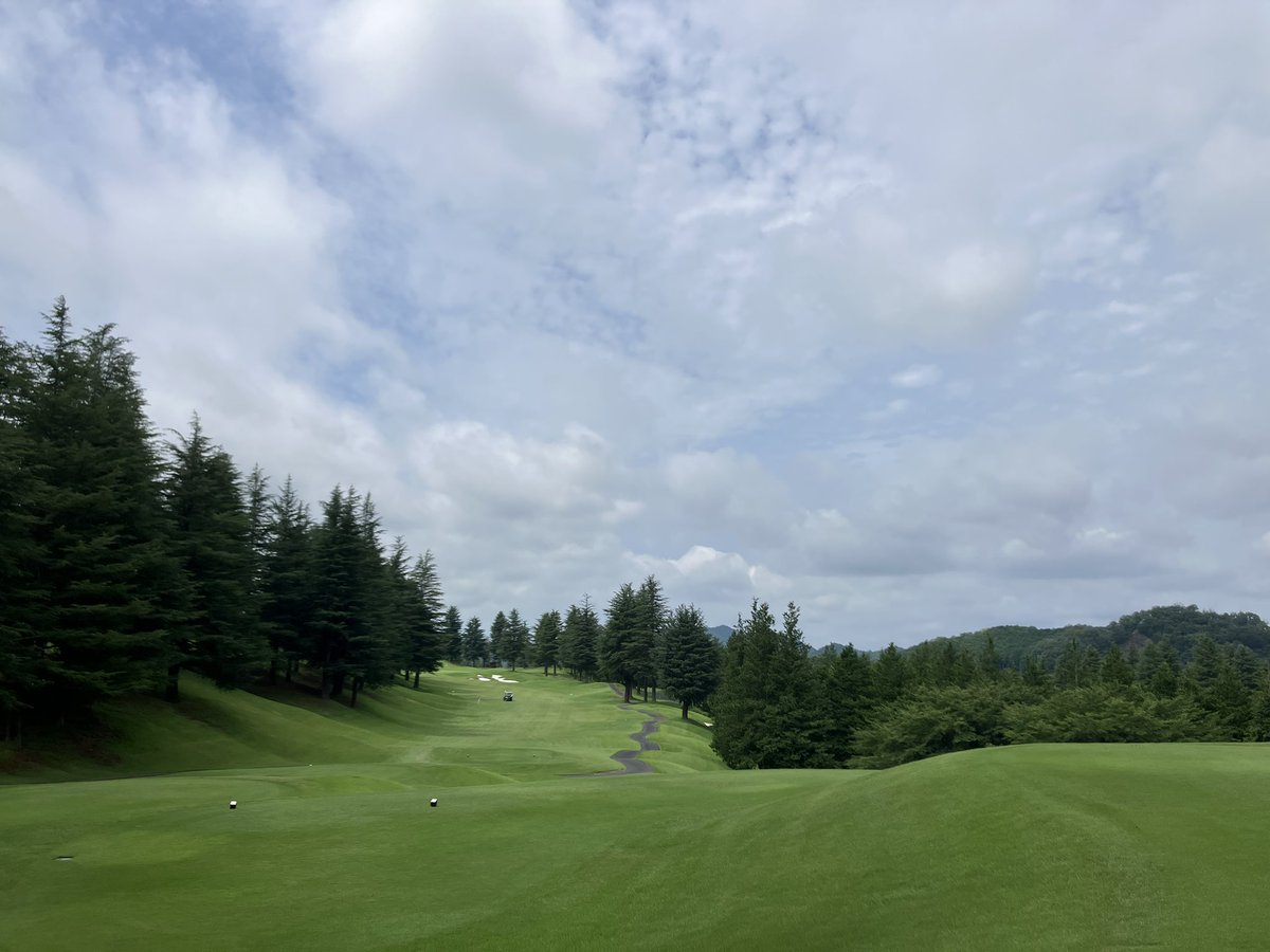zurich1998's tweet photo. 日曜日は栃木で⛳️。酷暑ではない。でも、かえって力も入り今年ワーストスコア。こんな日もあるので、次回頑張ろー♪ランチは海老フライなのだ。

神奈川高校野球⚾️横浜高校制覇か。でも、これは新たなドラマの始まり。来月から新チームは打倒横浜に向けて始動する。いや、既に始動している。 https://t.co/FNMn2NmRWe