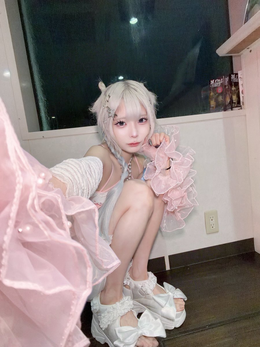 パン・ルナリーフィ tweet media