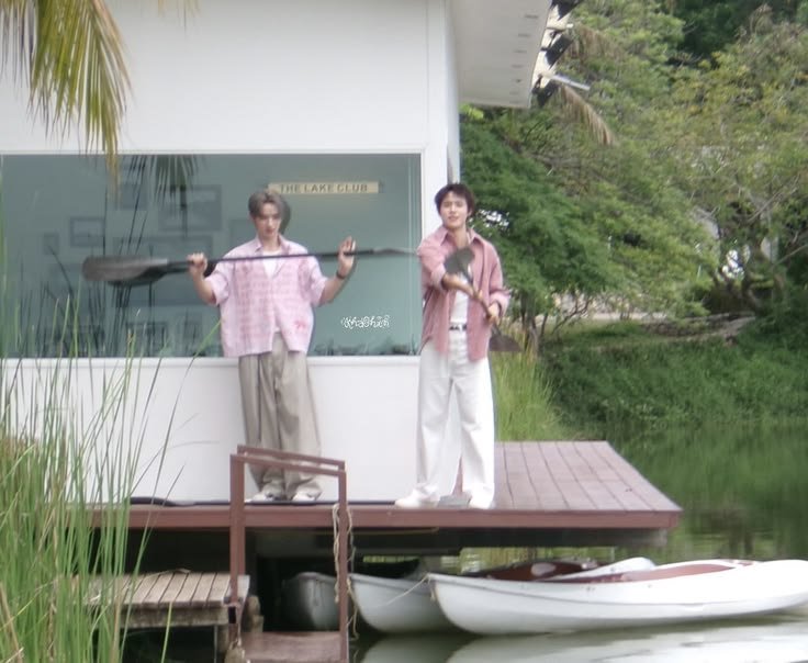 ach1bon_'s tweet photo. these nuthong shots give off a married couple during a vacation vibe 😆

— [ #nuthong #lykn #hongshihoshi     #nnutdan ] https://t.co/lnZRt8FBAy