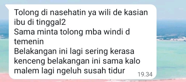 windhiiDR's tweet photo. Abis berantem sama adek bonton masalah sepele di grup keluarga. Posisi suami kerja malem, terus Suami wa adek yg cowok begini, adududuw kok aku terharu ya🥹😭 sayang amat sih sama aku sayang🫠🤗wkwkwk https://t.co/Kx1pMvzNTP