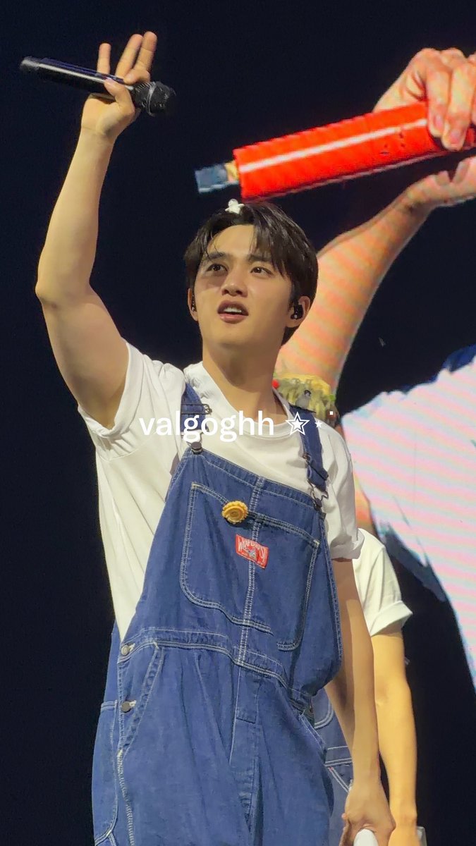 valgoghh's tweet photo. 260726 EXHORIZON DAY 2 #DO (D.O) #EXOinSG #EXhOrizon_in_SINGAPORE #EXHORIZONinSG #EXhOrizoninsingapore #EXhOrizon_in_singapore #EXO #엑소 #weareoneEXO @weareoneEXO https://t.co/5pvhtyXY1g