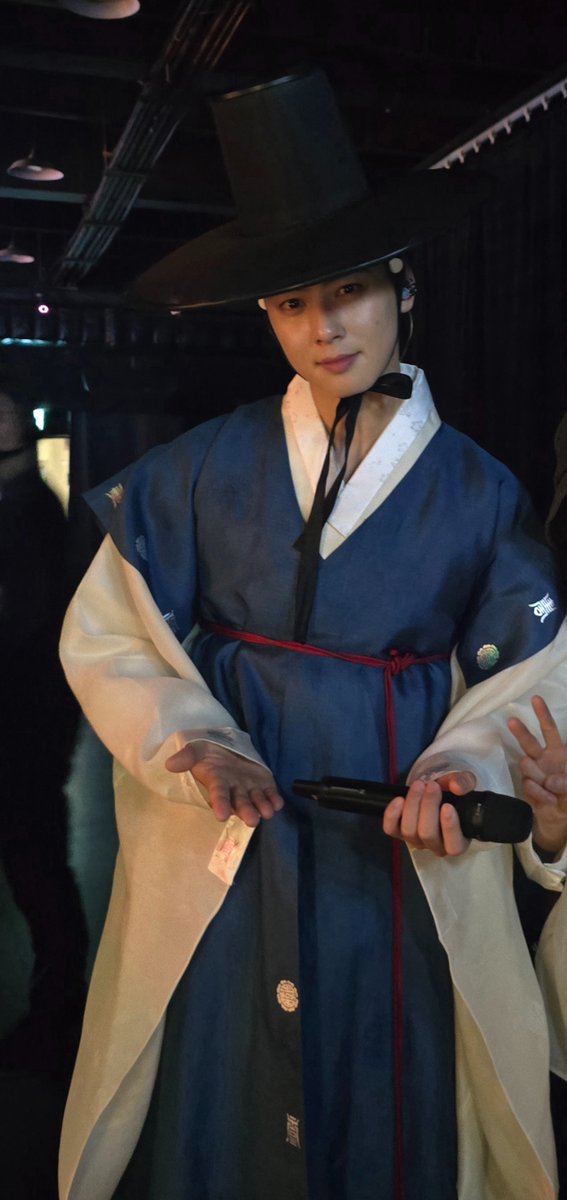 happy_young0330's tweet photo. 한복 차은우 공유해요

#차은우 #CHAEUNWOO https://t.co/NkPeSTuejz