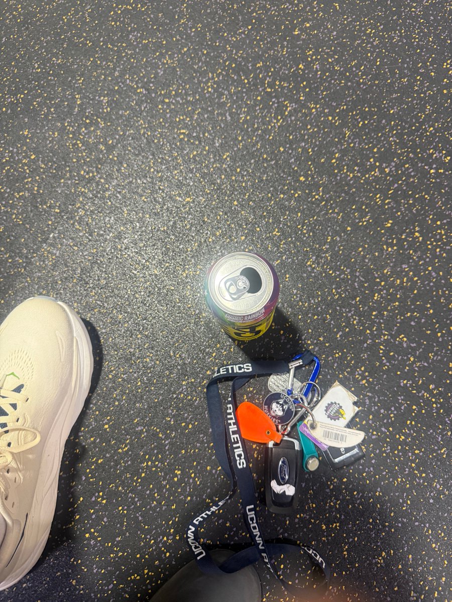 ScottCo39908318's tweet photo. Get That C4 and Get Your Ass To The Gym!!!!!! #AnythingForAUConnWin !!!!!! https://t.co/AUmxsA7caJ