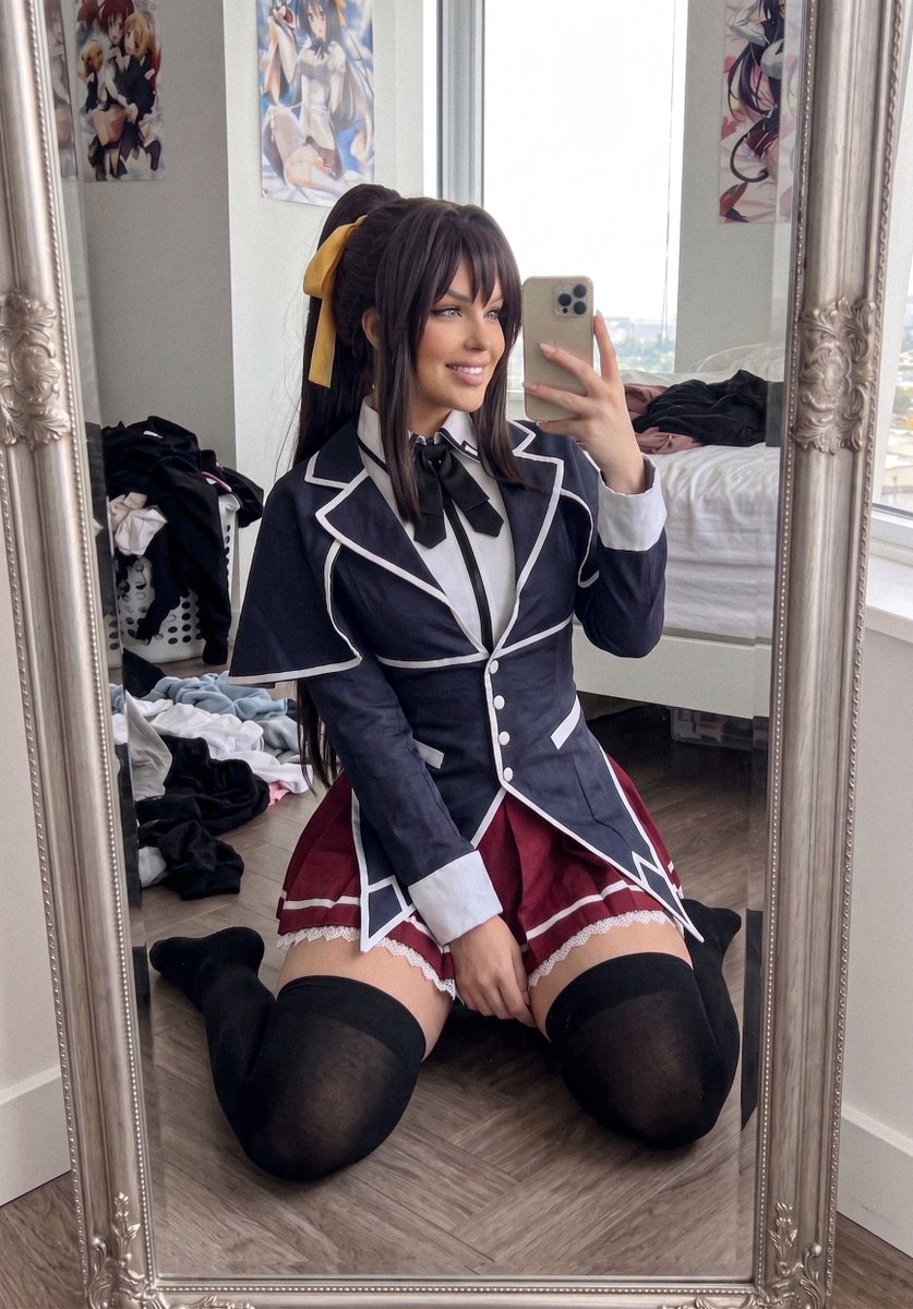 AsliCosplay's tweet photo. Who is your favorite anime character? 🤭 https://t.co/lm6QlQYN1j
