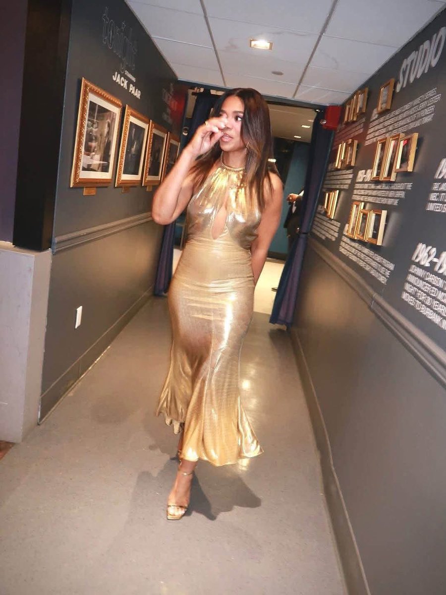 freakoutsideofx's tweet photo. Regina Hall on Fallon Tonight ✨🖤 https://t.co/LhkYn9eVPg