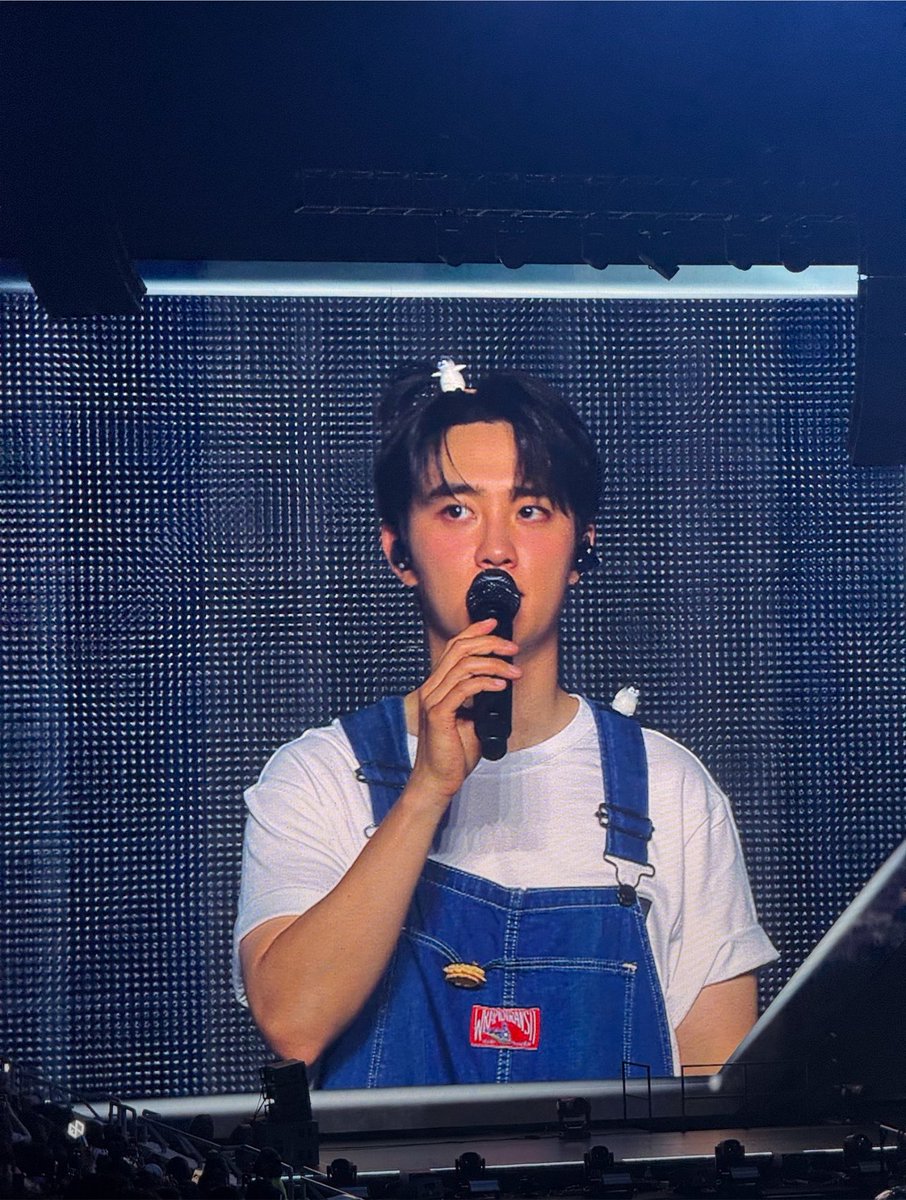 solornbalbum's tweet photo. AM I SEEING PINK BLUSH ON HIS CHEEKIES??!?!?!!?!?!!!?!?? https://t.co/LEKZvfAcwi