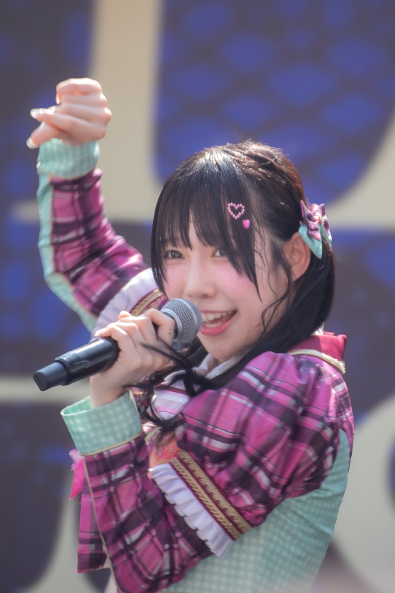 eagles_fly_free's tweet photo. まさに灼熱の西武新宿駅前特設ステージ
#羽賀うるなはいいぞ
@UtaGe_uruna
(26.07.22 #UTAGEFES Vol.5) https://t.co/Vgmkai4L3z