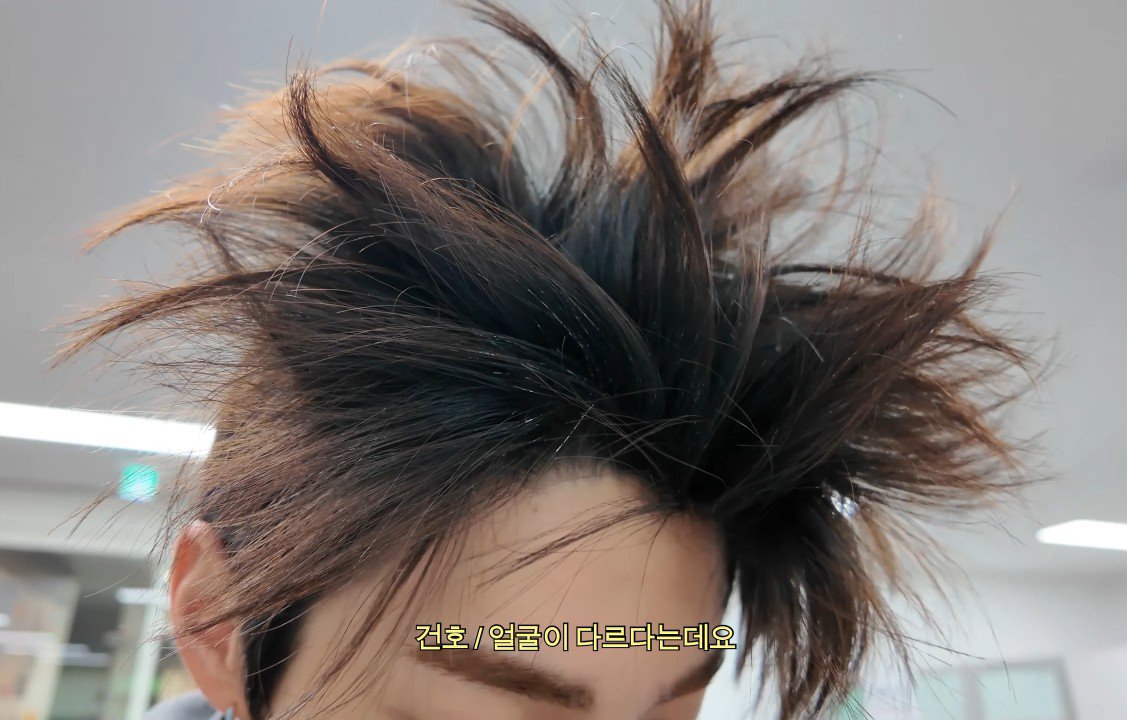 seanmyshine's tweet photo. sumpah rambut kono kaya apa ya, familiar tp gw gatau apaan... https://t.co/RzG6GDuVR4