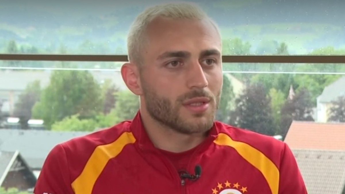 NetGolMedya's tweet photo. Barış Alper Yılmaz: "Icardi, Galatasaray efsanesidir. Saha içinde ve saha dışında bana çok şey kattı. Galatasaray'a emeklerinden dolayı çok teşekkür ediyorum. Ahmed Kutucu'ya da aynı şekilde. O da bizim efsanemiz." (TRT Spor) https://t.co/d57uUTmp9g