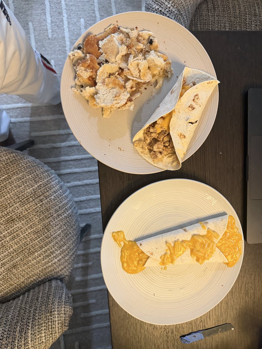 Skeelo68's tweet photo. W speed and W food 😭🔥 https://t.co/PNAb6Qp7rU