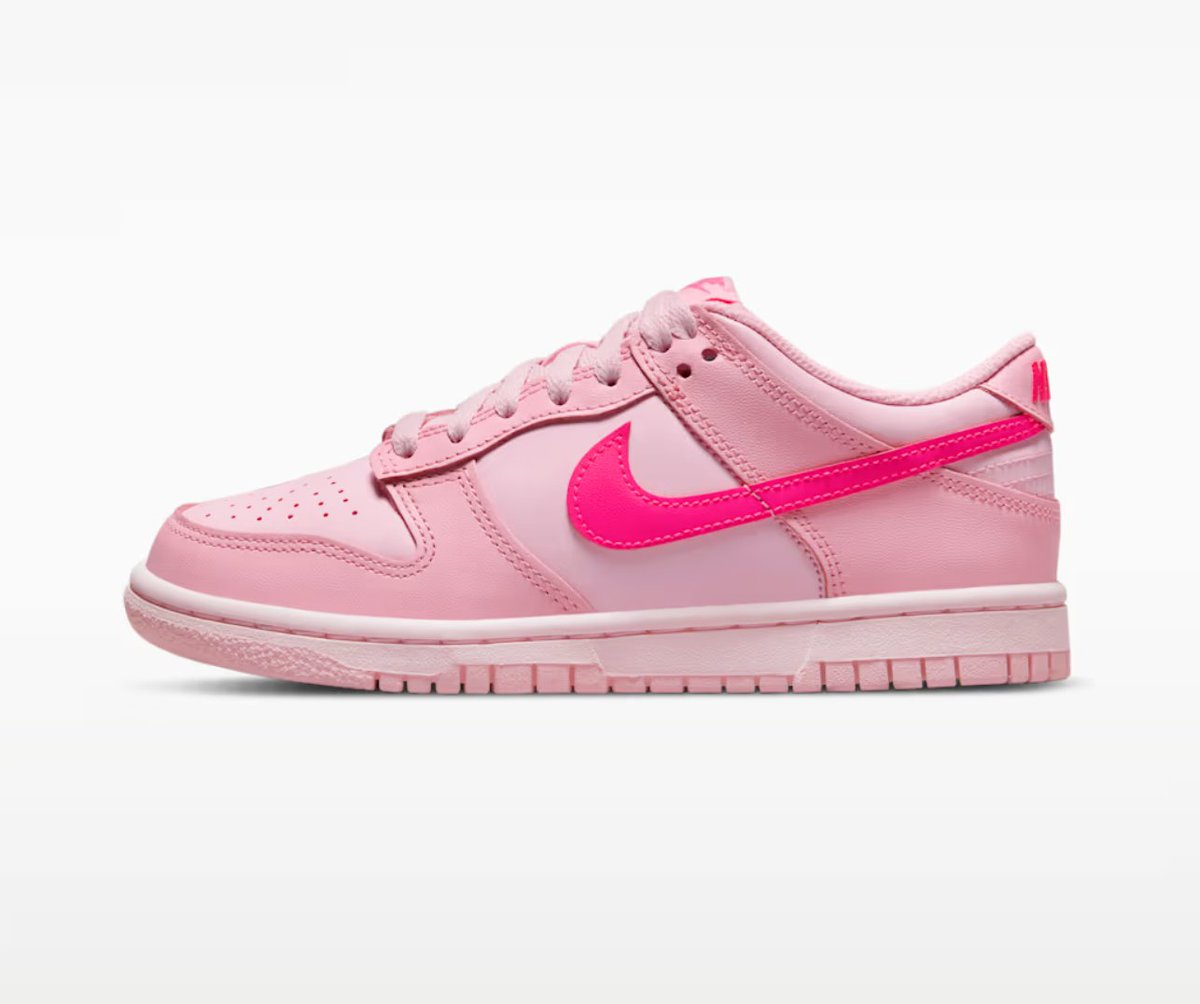 SOLELINKS's tweet photo. Ad: GS Nike Dunk Low 'Triple Pink' on sale for $55.48 + FREE shipping, use code DAYONE => https://t.co/7sxAW2rtse https://t.co/yKVeBuelj5