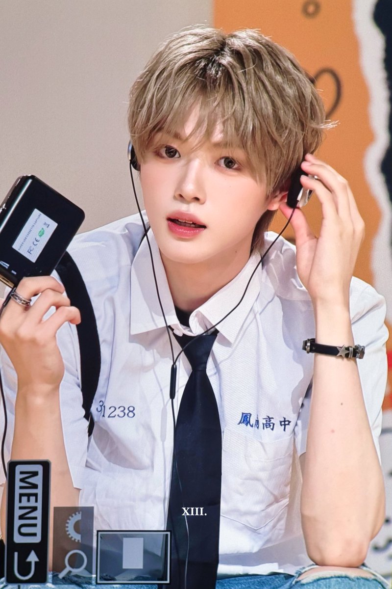 XIII_JUN's tweet photo. 260726
#idntt #아이덴티티 
#김성준 #kimseongjun https://t.co/XSZKWVMlya