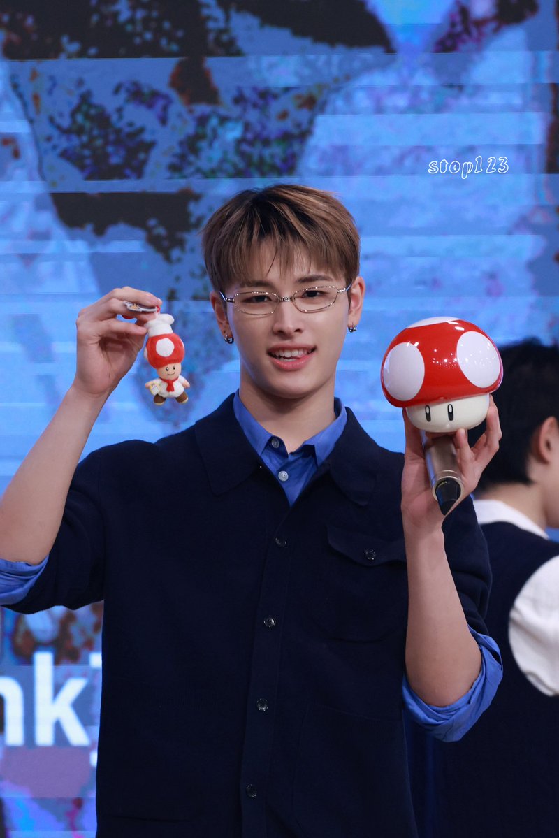 Stop123_Memory's tweet photo. 2026.7.26 taipei fairytale
🍄❤️
#nexz #HARU #하루 #ハル https://t.co/UJT3dWvtNy