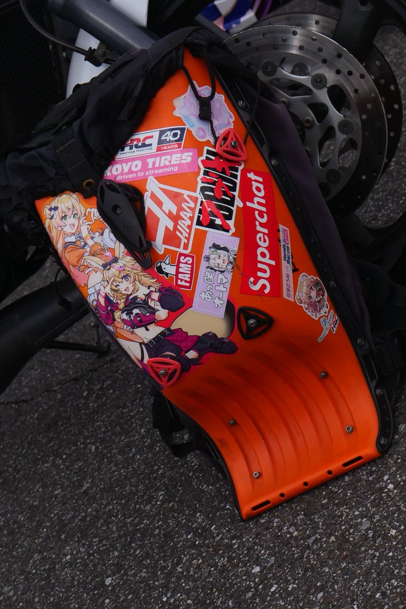 はくの tweet media