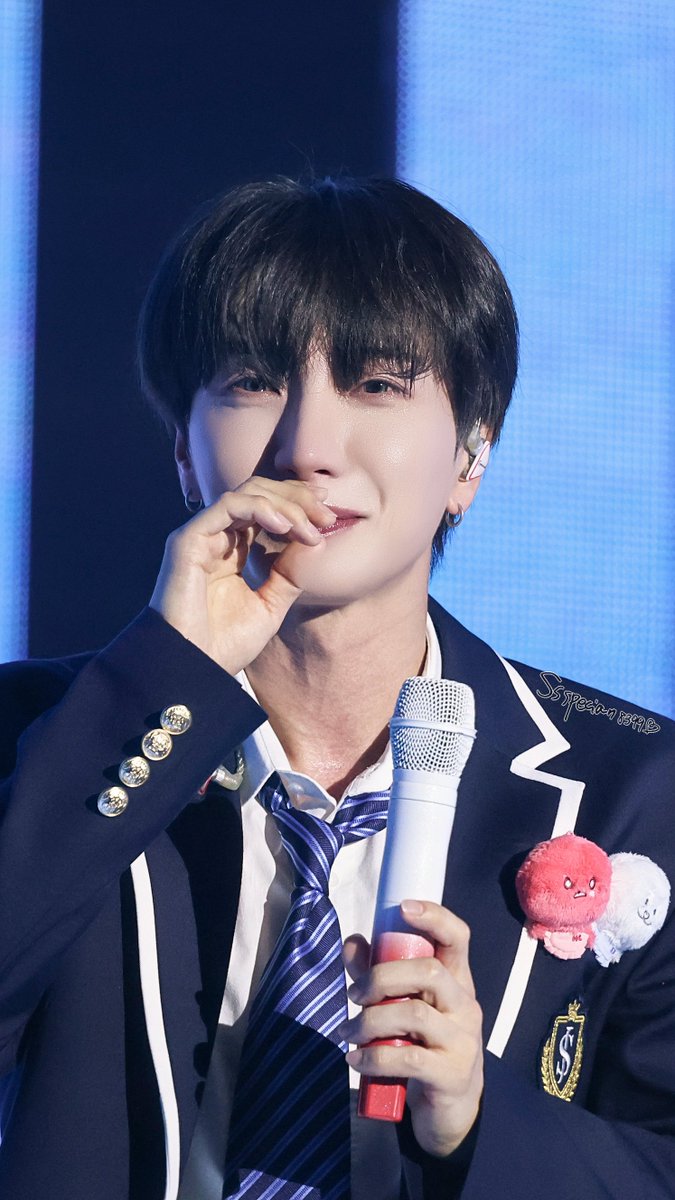 Ssspecial1004's tweet photo. 260726 [1983] 83z Fancon Day 3 

"정수야 울지 마, 내가 있잖아"

@special1004 
#83line #superjunior83z
#leeteuk #이특 #박정수 https://t.co/zunliBBzLM