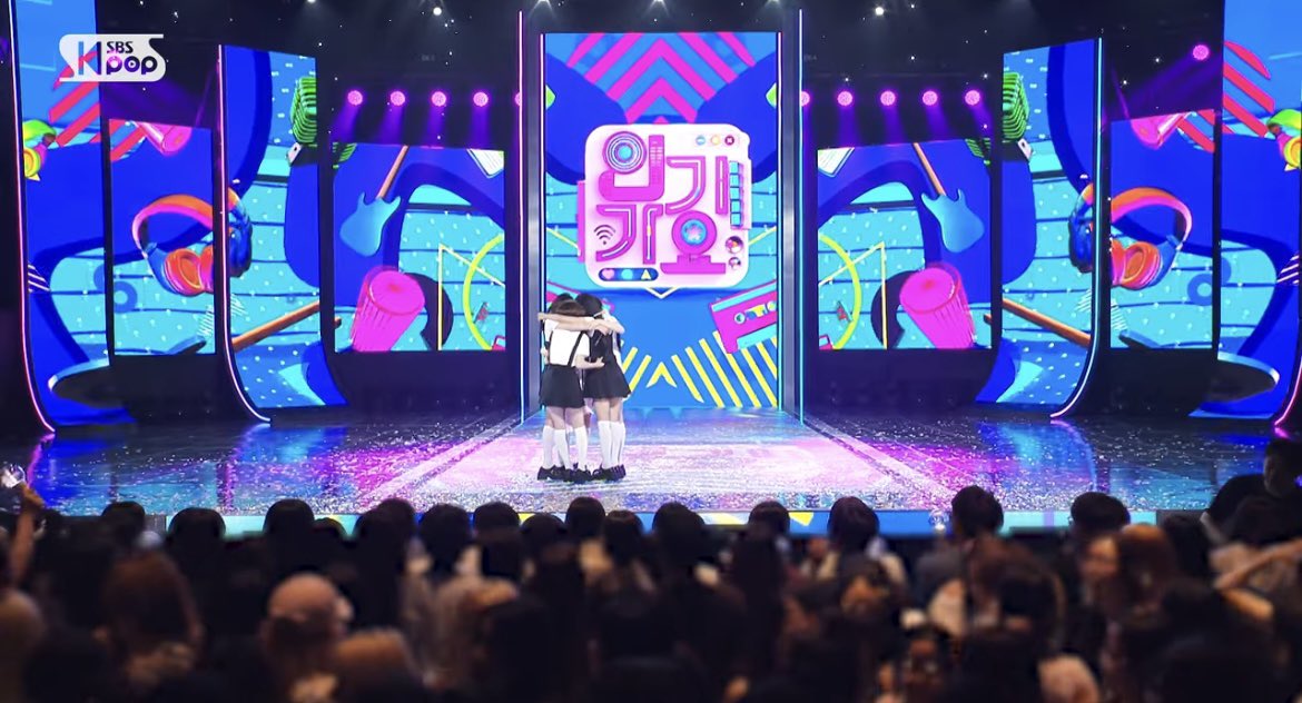 keitadj3's tweet photo. #RESCENE 「LOVE ATTACK」が人気歌謡1位🎊
アンコールフル!
#RESCENE3rdWin
#LOVEATTACK1stWin
https://t.co/z7BhSsvdY8 https://t.co/UYFQwrCCKC
