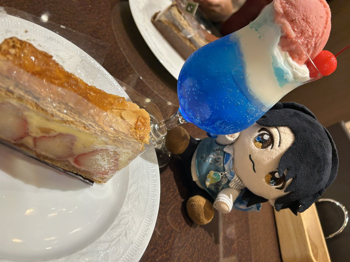 soLetusBeSweet's tweet photo. 🥚＆🍓

#お腹が空きました https://t.co/WmUlM4u0lq