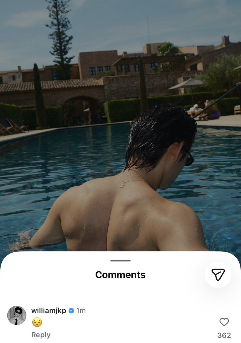 yanwnr's tweet photo. วิลเลี่ยมขึ้นคอนเสร็จแล้วหรอลูก 😳😳😳 มาหวงเร็วจัง 

#WilliamEst #วิลเลี่ยมเอส https://t.co/owRlMf7moY
