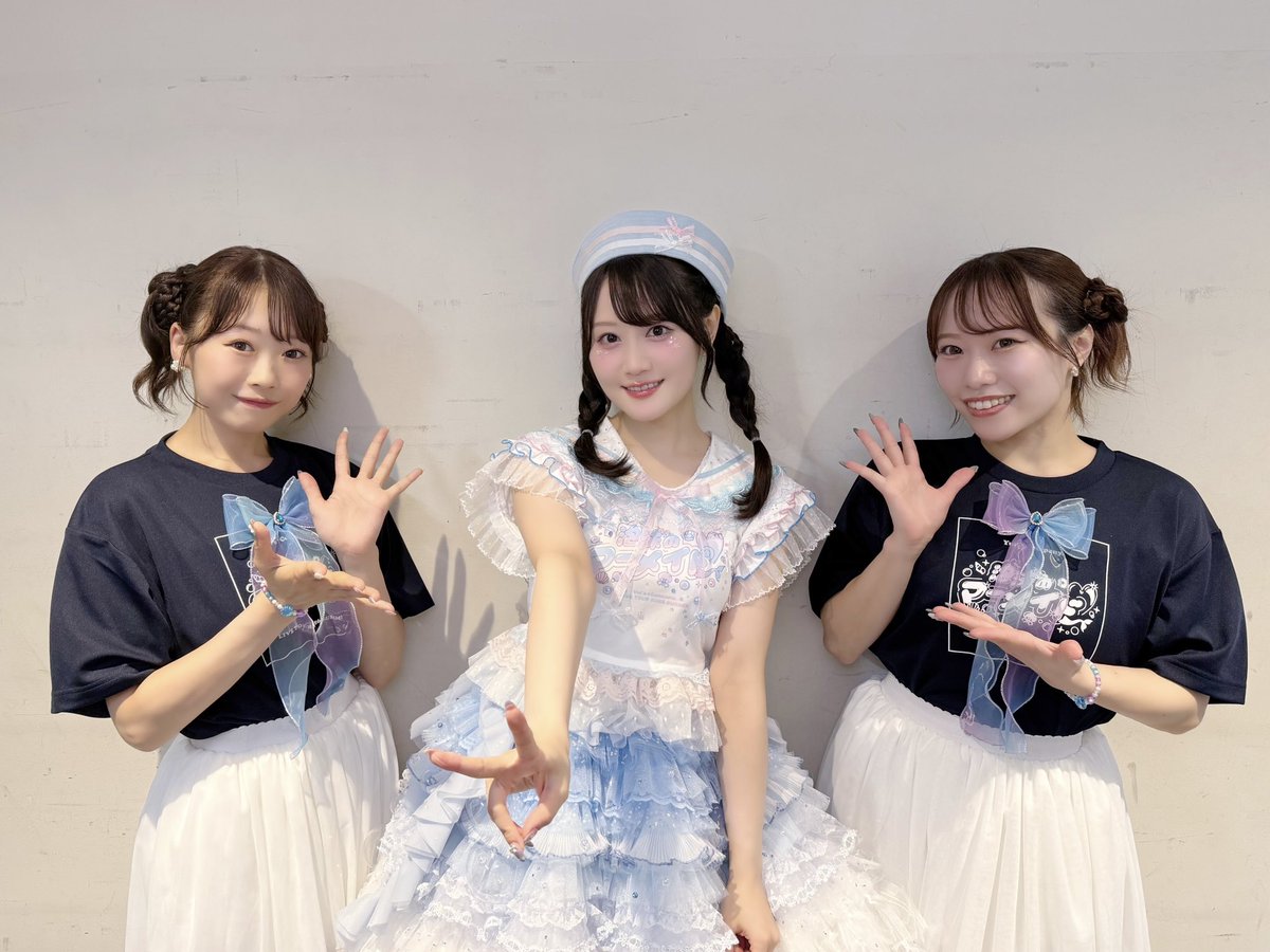 yui_ogura_815's tweet photo. 🫧Yui's＊Company. 
　LIVE TOUR 2026SUMMER🫧
 ～ #泡沫のマーメイド♡～🧜‍♀️ in京都🩵

はじめてのFCライブツアー初日！京都🫶
駆け付けてくれた社員のみんな、
本当にありがとう〜(*,,•ᴗ•,,)☆

約10年振りの夏ツアー、
暑すぎたよ〜！！🥺

次は私の地元、群馬で逢おうね🌻✨

#小倉唯FCライブツアー2026