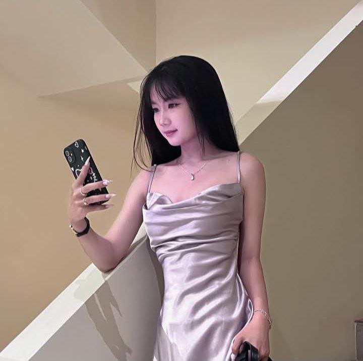 Condingunguc's tweet photo. Ai thương tình cho con xin cặc với con đĩ chó cái này thèm cặc quá r😭😭🥵🥵👄👄 https://t.co/WIy7RKz4kt