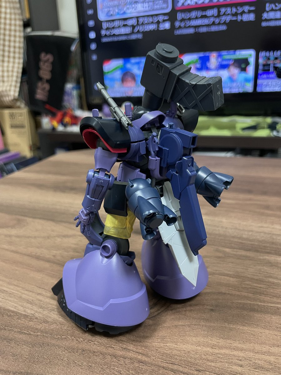 mmmkamikoh's tweet photo. GQリックドム。組んでみました！ワクワク感が1番あったのは最初の頭だったかなぁ^_^。3本目の足は、マッシュのドムの足を使ってるといった小話があったりしたらいいのにな。だから、ノーマルは二本足というのが設定ってことにします^_^。背中にスタビレーター、スタビライザーでもいいのにな。 https://t.co/4Rq7pxt6M8
