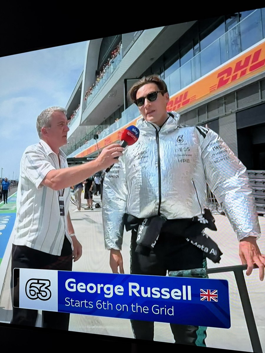 Schymun's tweet photo. Same energy

 #F1 #HungarianGP #GeorgeRussell #FridayNightDinner https://t.co/Rc35FaaP11