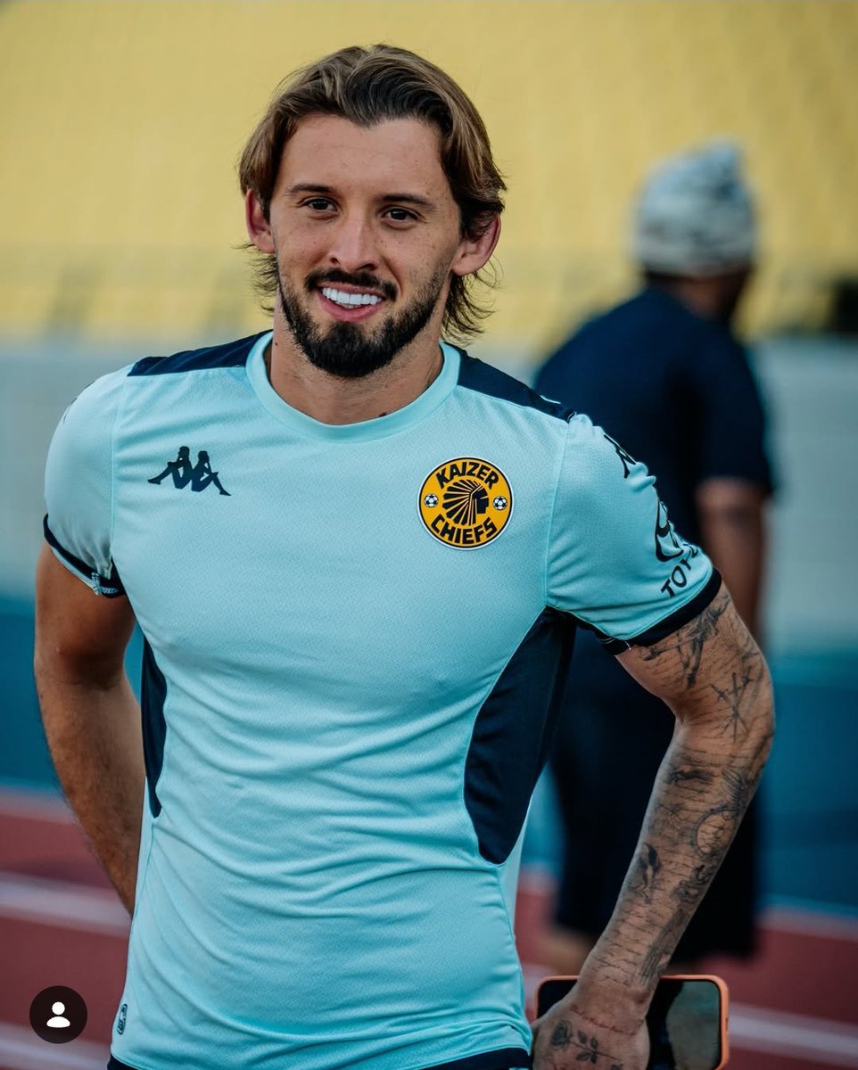 _izodlalaiTv's tweet photo. Midfield trio vs Scottland❤️✌🏾

There is no time to rest for Adolf Mtasingwa✅️ https://t.co/iAnBvmkUbn