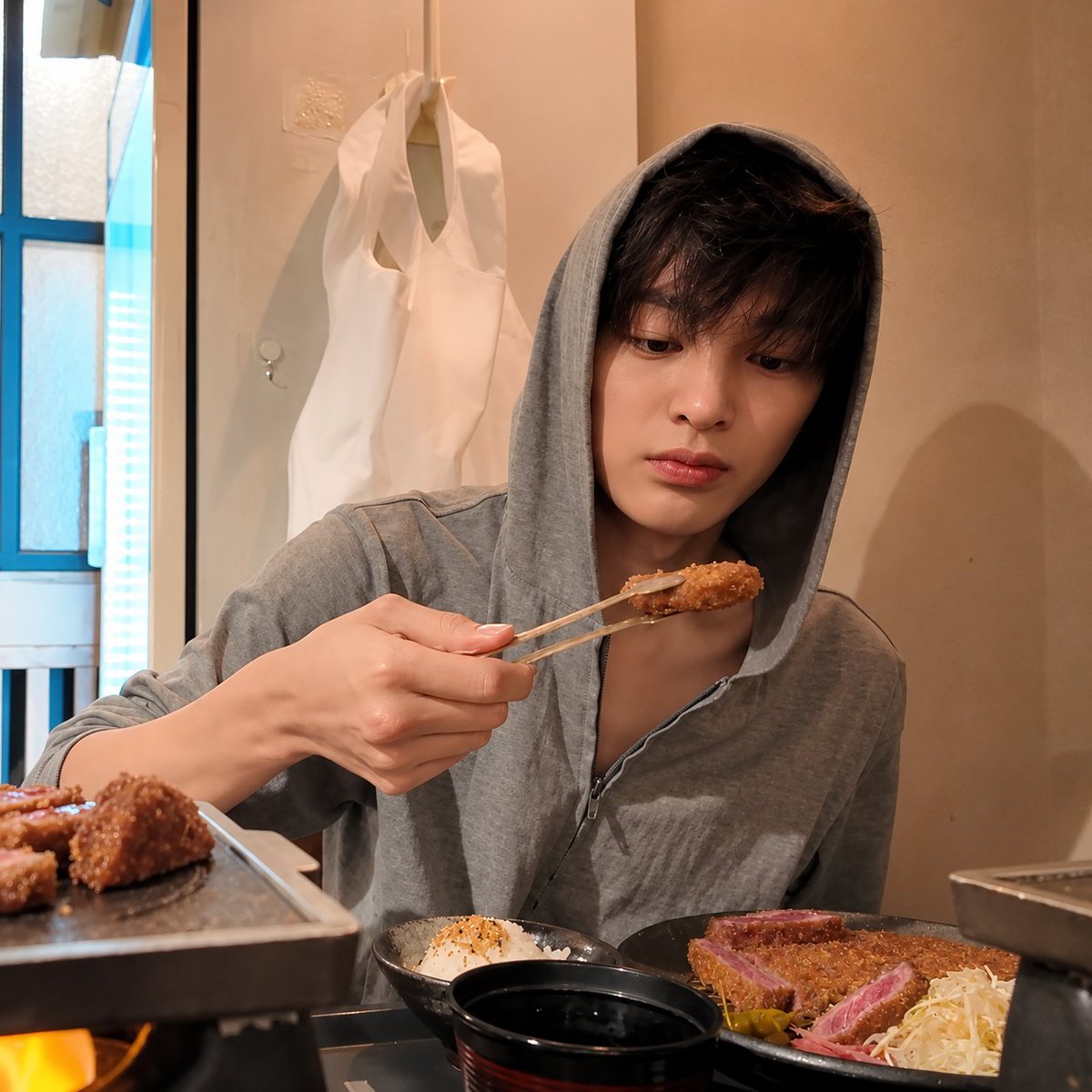isawkono's tweet photo. habis gw hd kan, DAN YAP....🧎🏻‍♀️ GANTENG BGT DEKKK😭🩷 https://t.co/TZw6ijt3BE