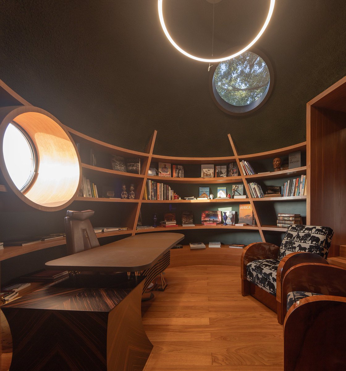 w_emerg's tweet photo. In Setúbal, Portugal, Rebelo de Andrade designed ÁTOMOS, an immersive pavilion composed of three interconnected spherical volumes nestled within a vineyard.
#ATOMOS #RebelodeAndrade #PortugalArchitecture #SustainableArchitecture #RecycledMaterials #GlassRecycling https://t.co/Mr6JLO4t4d