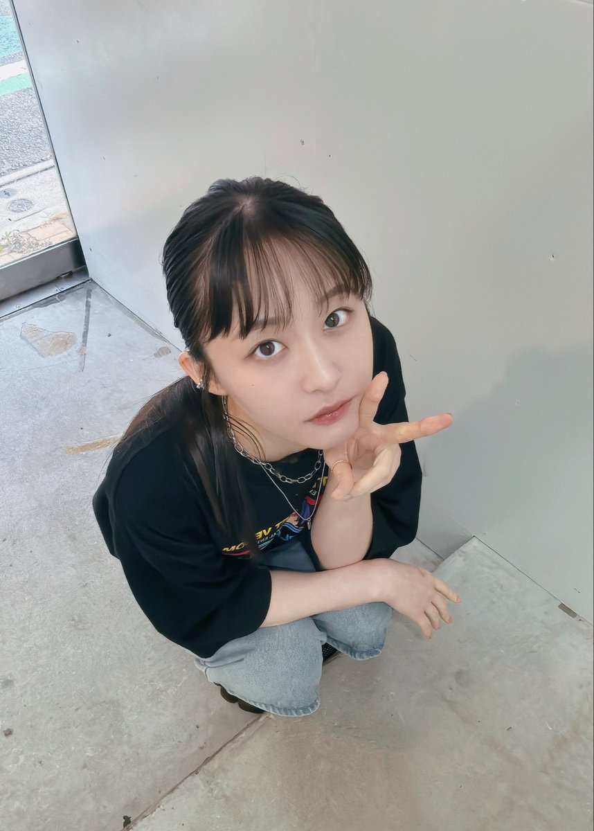 riw2024_'s tweet photo. 今週も終わったね~お疲れ様でした🤝🏻
今日は知り合いの個展行ってきたよん
明日はtiktokLIVEあるからね

おやすみ(  ⌯₄⌯) https://t.co/MKNvzhJukA