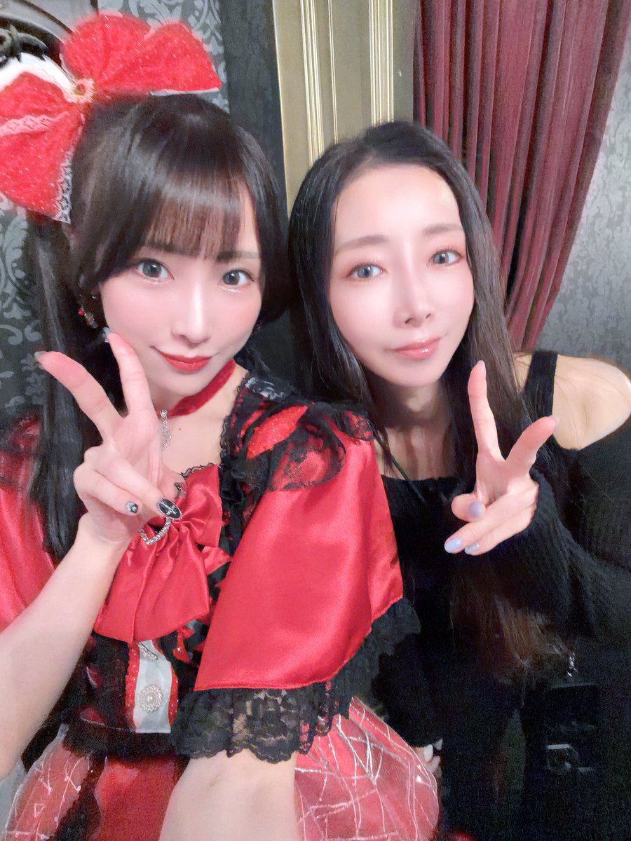 Miwa_BabyB's tweet photo. ロゼさん🌹❤︎
いつもお世話になってるロゼさんと一緒にステージ立ててとっても嬉しかったです♥︎︎∗︎*ﾟ
今日と載せてなかったお写真も📸❣️

#ふぃん2026 https://t.co/7JAy9wD1T6