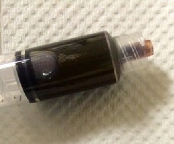 MTDMED's tweet photo. Which condition causes the blood to appear chocolate-brown in color? https://t.co/05PhyiilCL