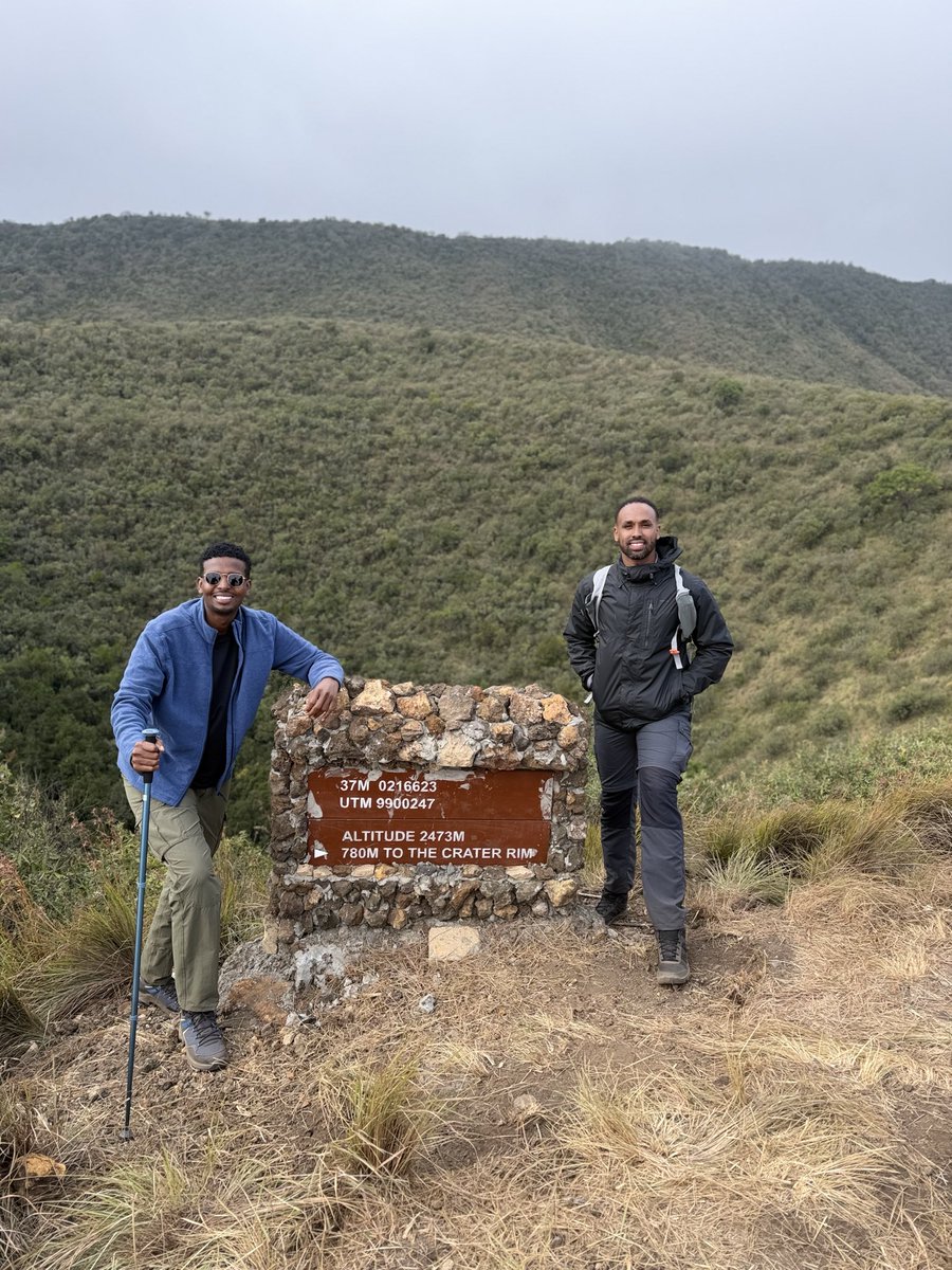 Sir_limAli's tweet photo. Sunday hiking at MT Longonot https://t.co/y7AKbSnnUU