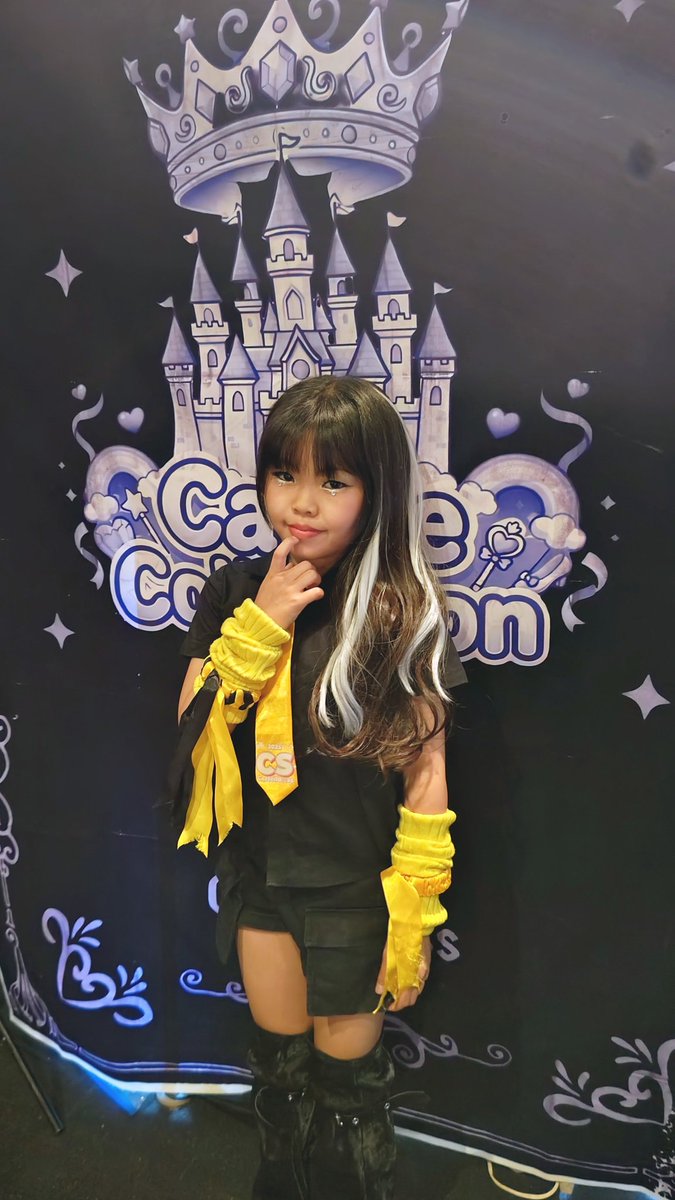 Oririn_orin's tweet photo. 🏰ℭ𝔞𝔰𝔱𝔩𝔢ℭ𝔬𝔩𝔩𝔢𝔠𝔱𝔦𝔬𝔫🏰
とっても楽しかった〜✨✨
応援ありがとうございましたっ💫
#おりんかりん #c_stellass #CastleCollection #ファッションショー #ダンス https://t.co/BxNiAcYYh8