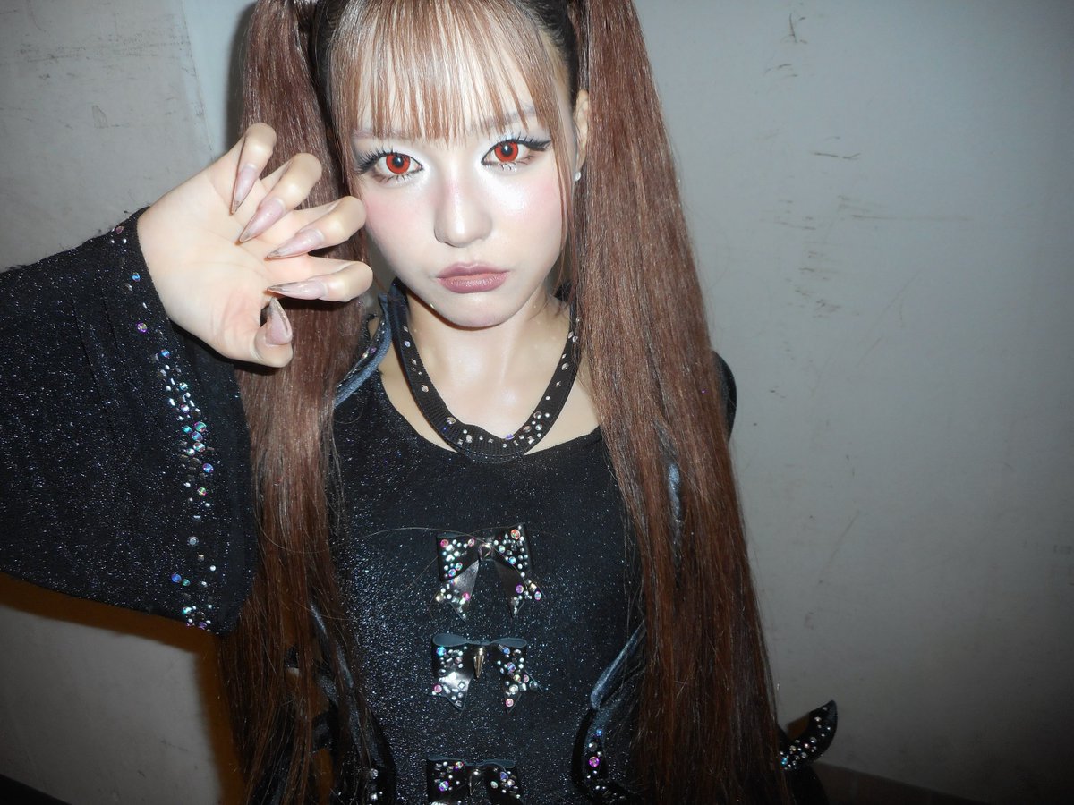 alphazbarbie tweet picture