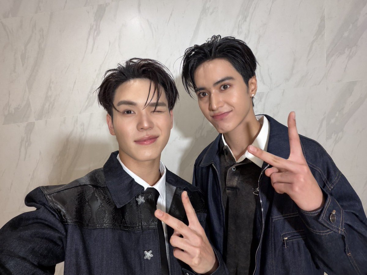 5topia_'s tweet photo. 我每天限制看1000條推文有900條都在看TeshowPing剩下的100看TeshowPing的愛情記錄

FIRST MATCH FIRST SERVE
#MatchPointSeriesEP1 https://t.co/lpNLqTSYan